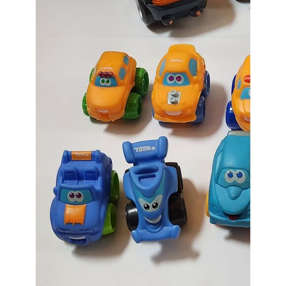 Tonka Toy Vehicle Lot – 27-Piece Assortment, Trucks & Construction - Picture 2 of 10
